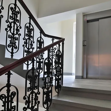 One Bedroom Near Ippavlova Prague